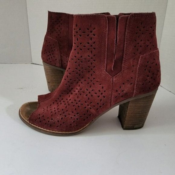 Tom's Majorca Peep Toe Perforated Ankle Booties Burgundy Size 9.5 Suede - Picture 3 of 8